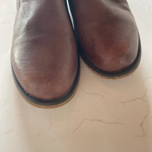 Steve Madden Brown Leather Buckled Knee High Low Heel Riding Boots Women's 8.5 - Picture 6 of 7